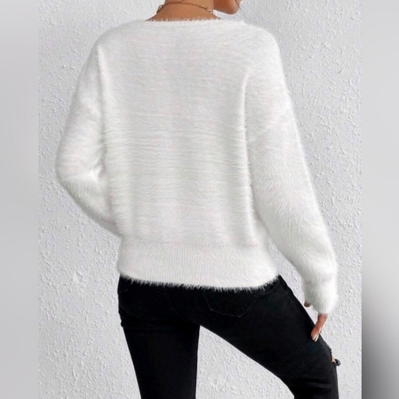 New Luxe Fluffy Knit V Neck Sweater Top White - Picture 5 of 8